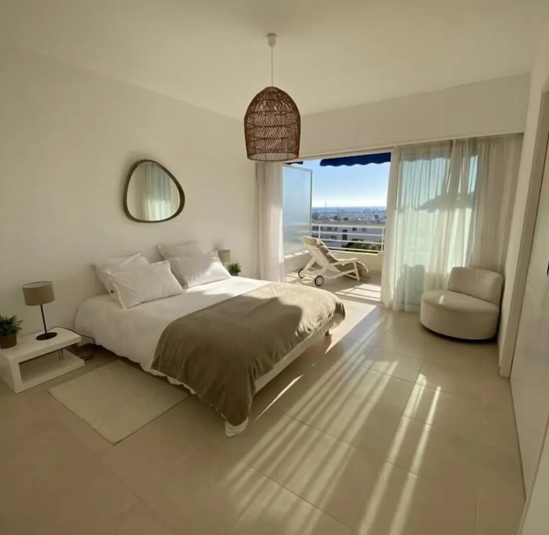 Apartamento Grand Pavois Magnifique Appartement Climatise, Vue Mer, Piscine Cavalaire-sur-Mer